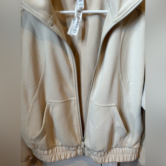 Lululemon zip up Jacket size 4 with pockets - Picture 3 of 5